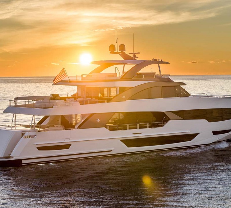 Yacht ZIGGY, Ocean Alexander 35R CHARTERWORLD Luxury Superyacht Charters